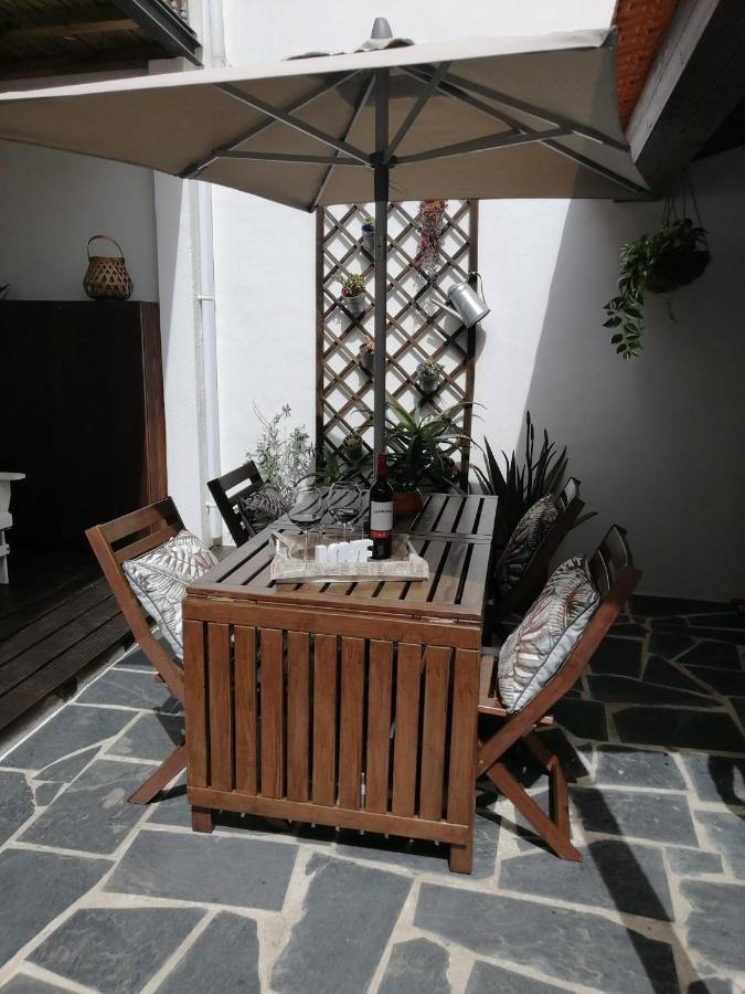 Courtyard House - Sun, Barbecue, Beach Сесимбра Екстериор снимка